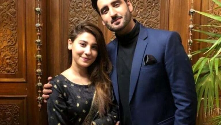 Hina Altaf’s Birthday Celebrates Herself: Is the Agha Ali Relationship Fragile?