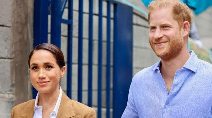 Meghan Markle happily ‘distances’ herself from Prince Harry for career