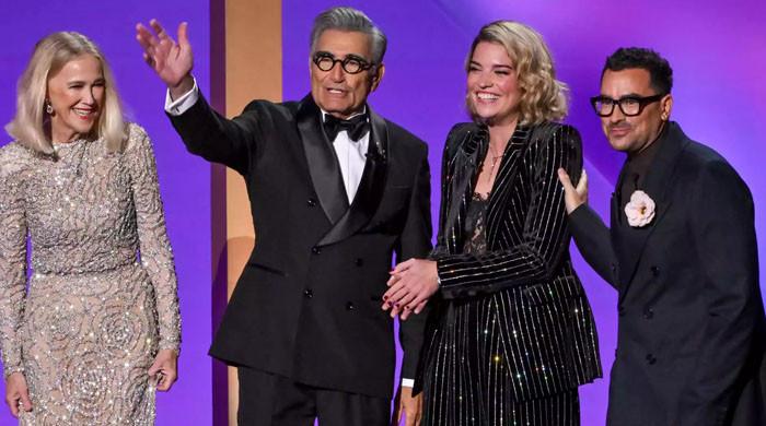 Dan, Eugene Levy reunite with ‘Schitt’s Creek’ stars Catherine O’Hara, Annie Murphy